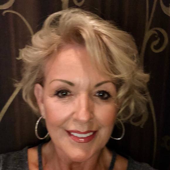 Meet your Posher, Susan - Picture 1 of 1